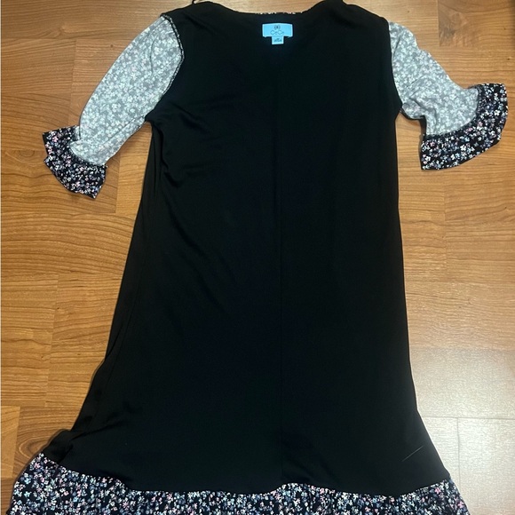 CECE Woman’s V - neck  pull on Vibrant blooms Midi dress - Picture 14 of 16